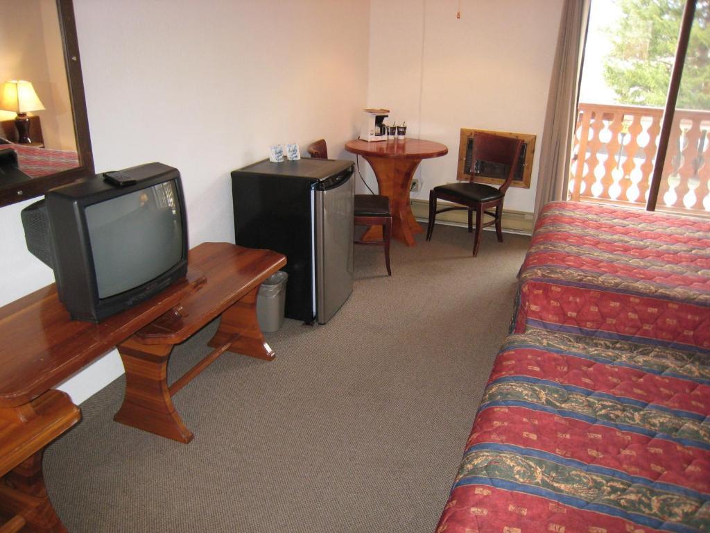 Alpen Motel Radium Hot Springs Cameră foto