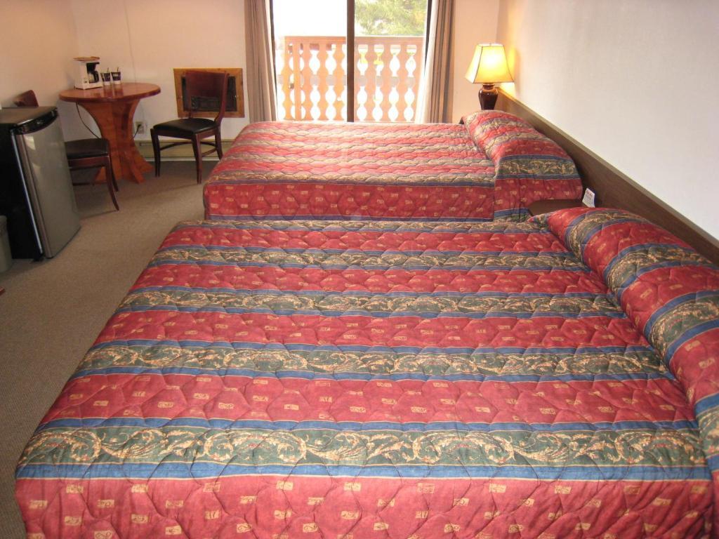 Alpen Motel Radium Hot Springs Cameră foto